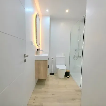 Benya - Renovated With Pool And Ac - Lift, Quiet Area Of Playamar *